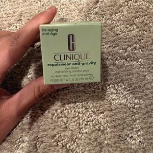 Clinique Repairwear Anti-Gravity Eye Cream - Green Box